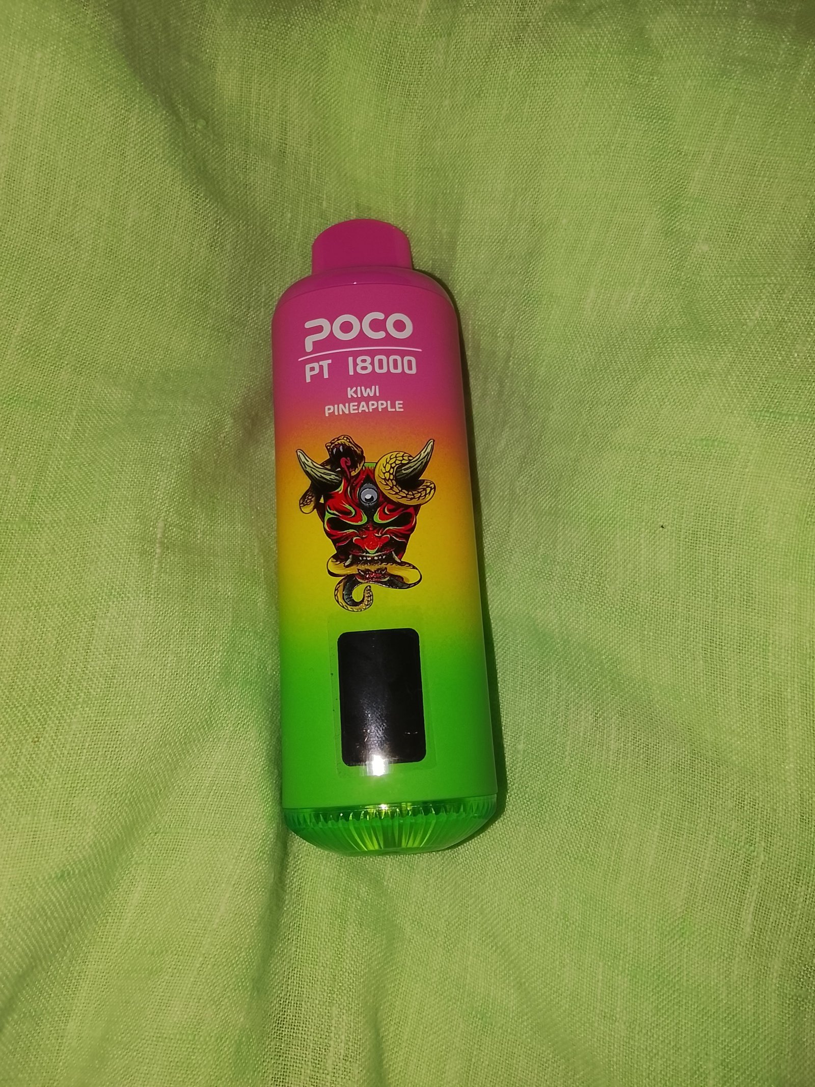 Vaper POCO PT 18000 caladas . Kiwi/piña.
